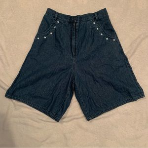 🩳 Vintage Lightweight Embroidered Jean Shorts